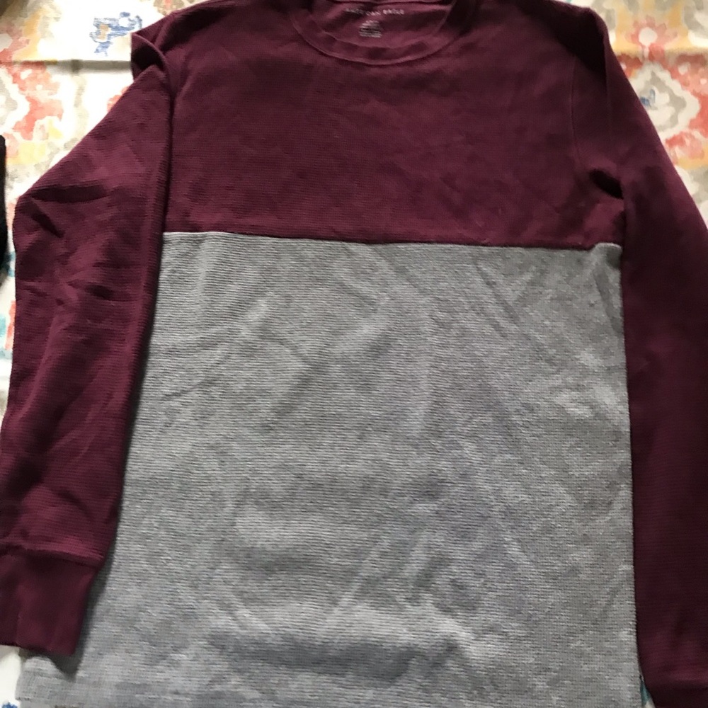 American eagle outfitters relaxed long sleeve waffle shirt